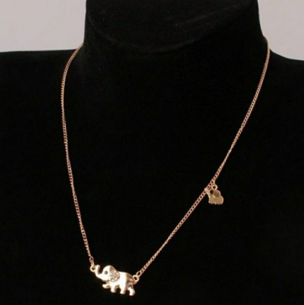 50% OFF ⚡️ Elegant Gold Elephant Necklace - Picture 2 of 5